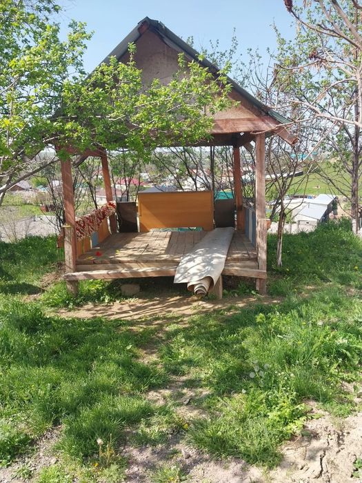 Уи сатылады Араида