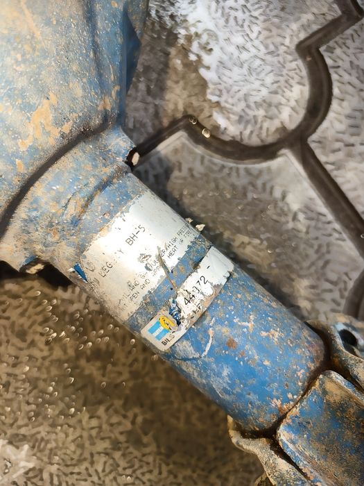 Амортизаторы на Субару