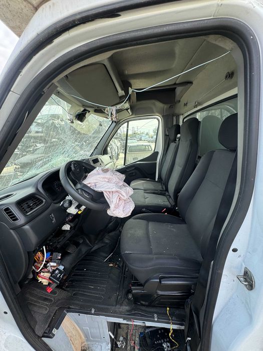 Dezmembrez Renault Master 2022 2.3 M9T Biturbo 165 cai Prelata
