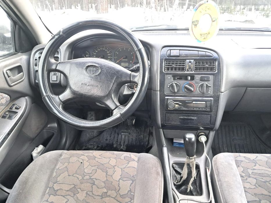 Продается toyota avensis