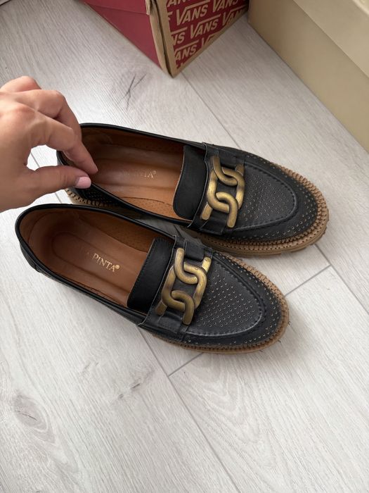 Продам лоферы 37 размер