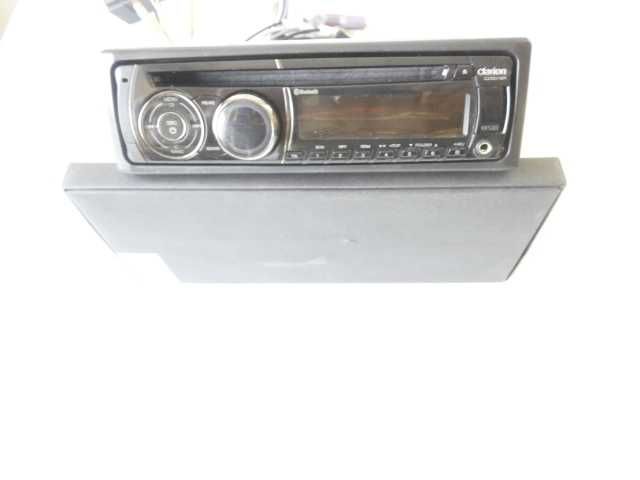 Aвтомобилнa стереоуредбa Clarion