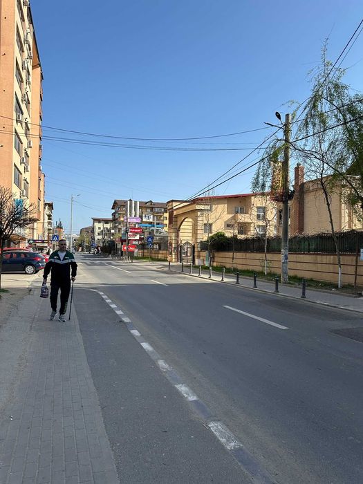 Spațiu comercial de inchiriat– ideal pentru multiple tipuri de afaceri – locație cu trafic mare de persoane, Rezervelor 65