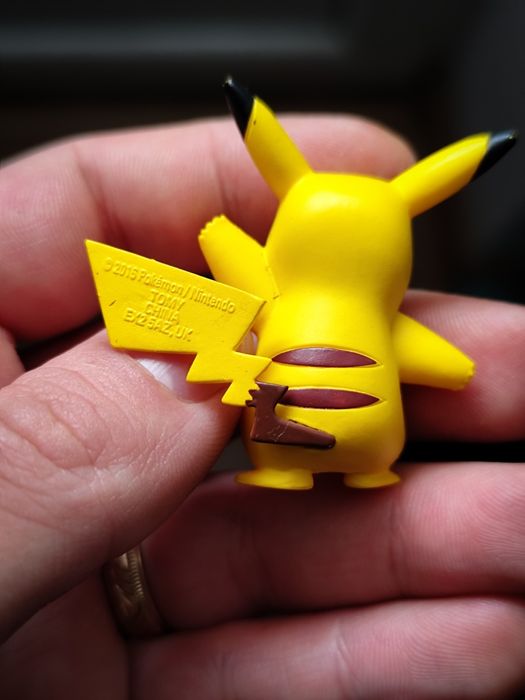 Pachet Poke Ball Plus + Pokemon Let's go Pikachu + Figurina originala