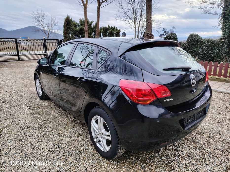 Opel Astra J 1.3cdti Euro5 an 2011 Încălzire Volan /Scaune  Climatroni
