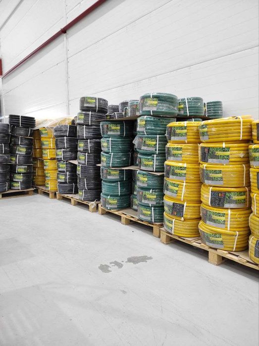 Шланг поливочный от производителя. Работает от -50 мороза до +70 тепла