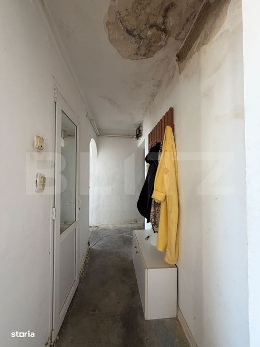 Apartament cu 3 camere, 38 mp, zona Micro III