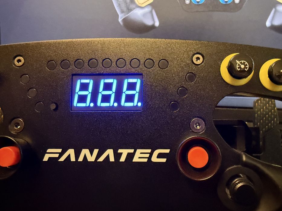 Volan Fanatec Clubsport F1 esports v2 cu advanced paddle module