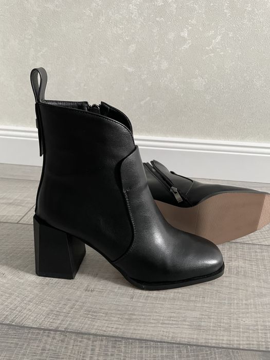 Ботинки весенние новые