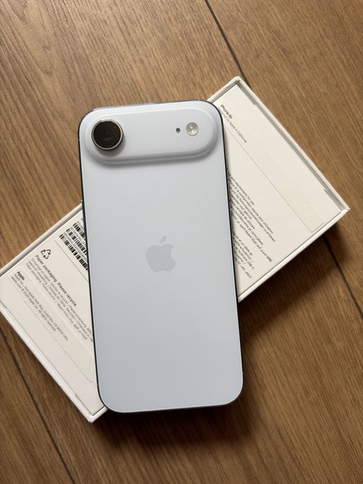 iphone AİR има остатъчна гаранция