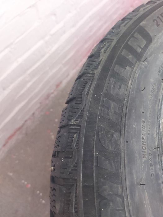 Продам резину 215/65/16