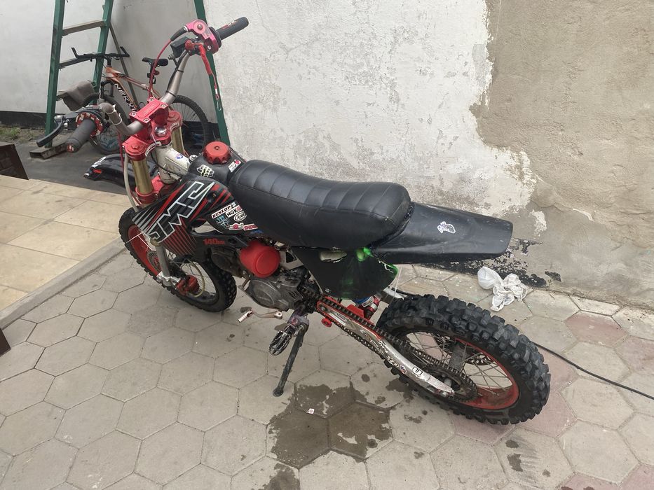 Пит-байк 125 кубов