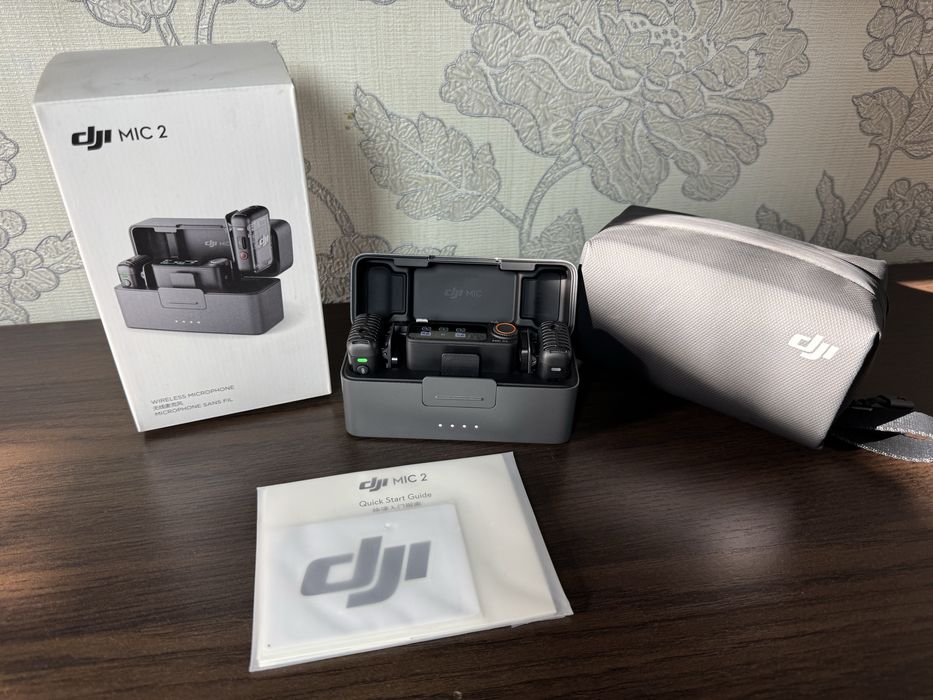 Петлички DJI Mic 2 (2 передатчика + 1 приёмник + кейс)