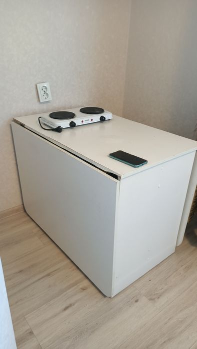 Отдам даром стол