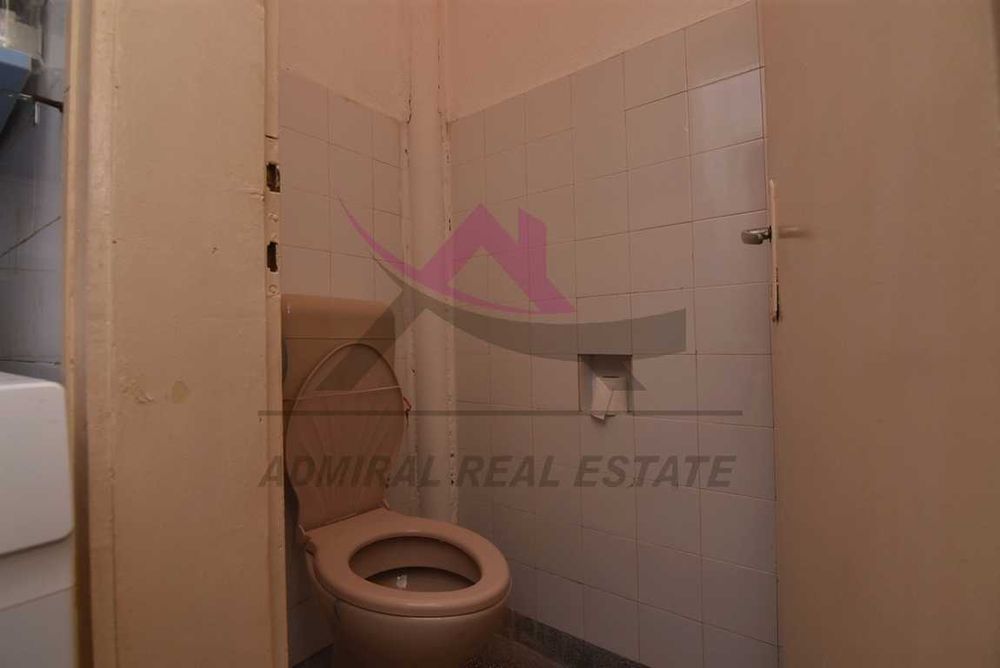 Продава се Тристаен апартамент в Варна, Цветен квартал - 80 кв.м за 1850 €/кв.м - Снимка #4