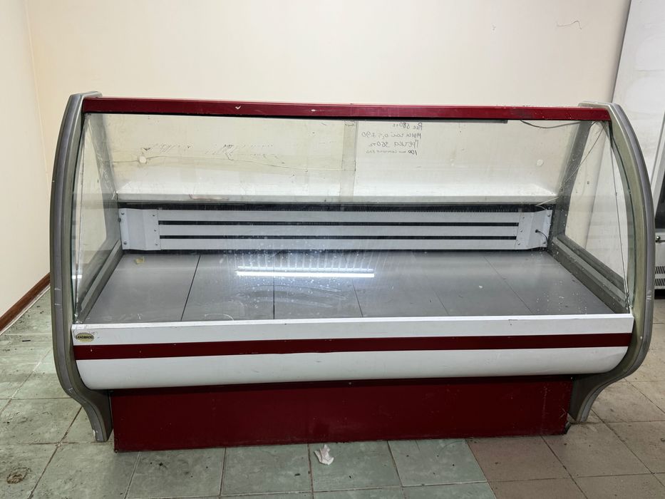 Витринный холодильник