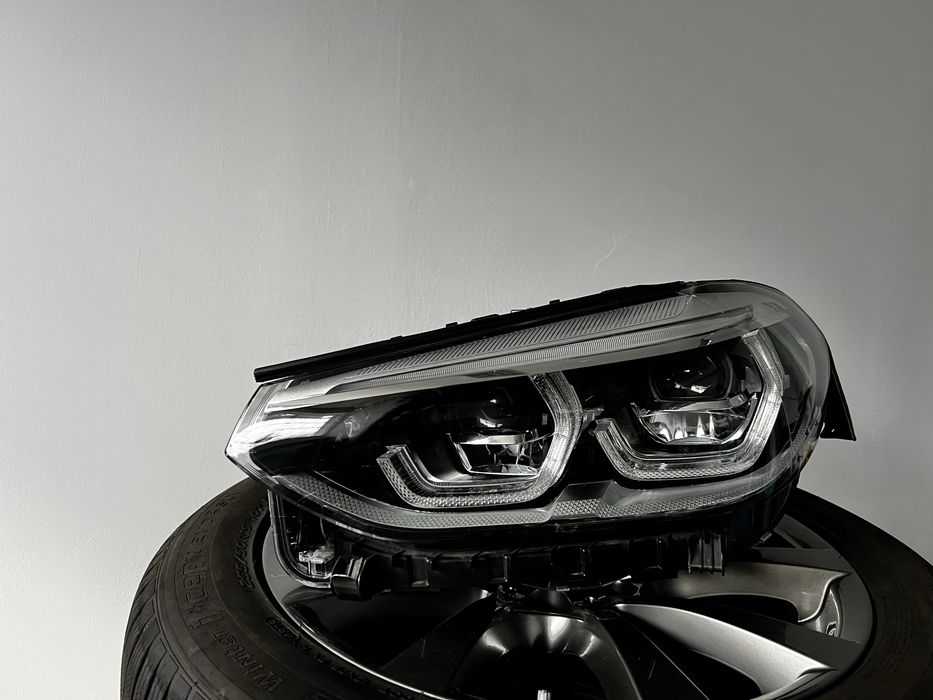 BMW X3 G01, G02 Адаптивен ляв Led фар в отлично състояние не оборудван