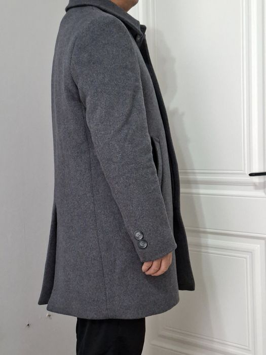 Пальто сатылымда