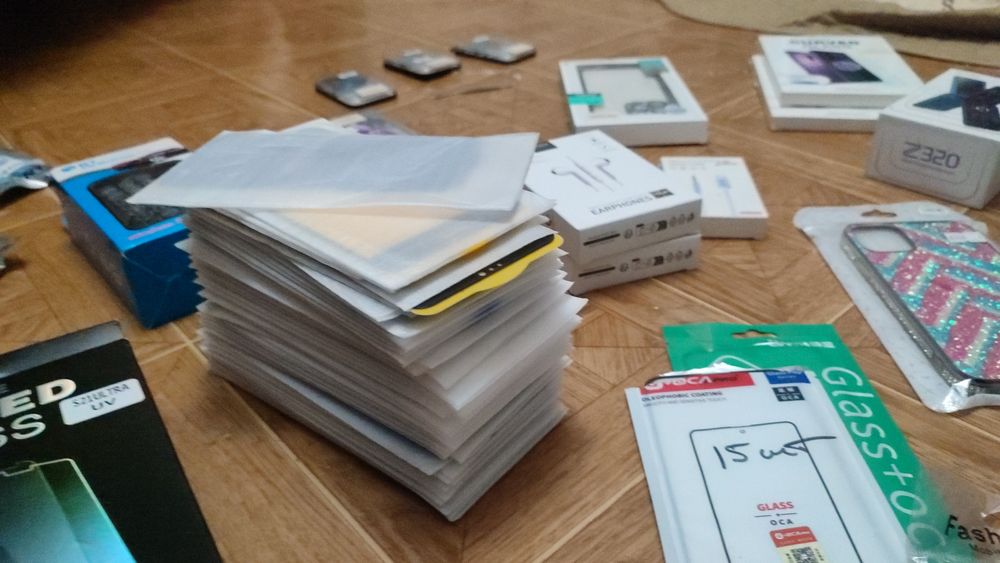 Аксессуары для айфонов