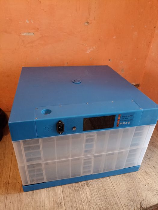 Инкубатор Бизон 128