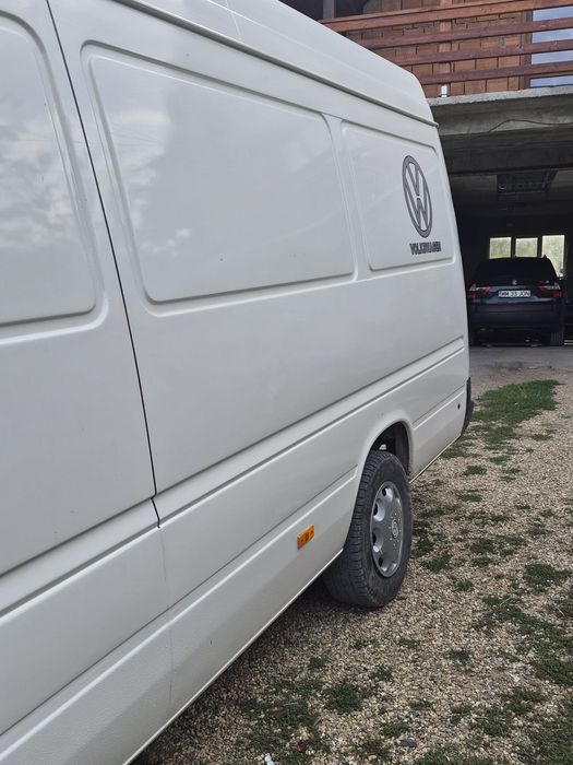 Volkswagen LT închis in 3 panouri an 2006 2.5 diesel