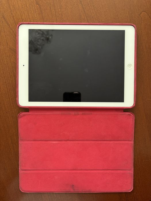 Ipad Air (первое поколение) 2013 / 64GB