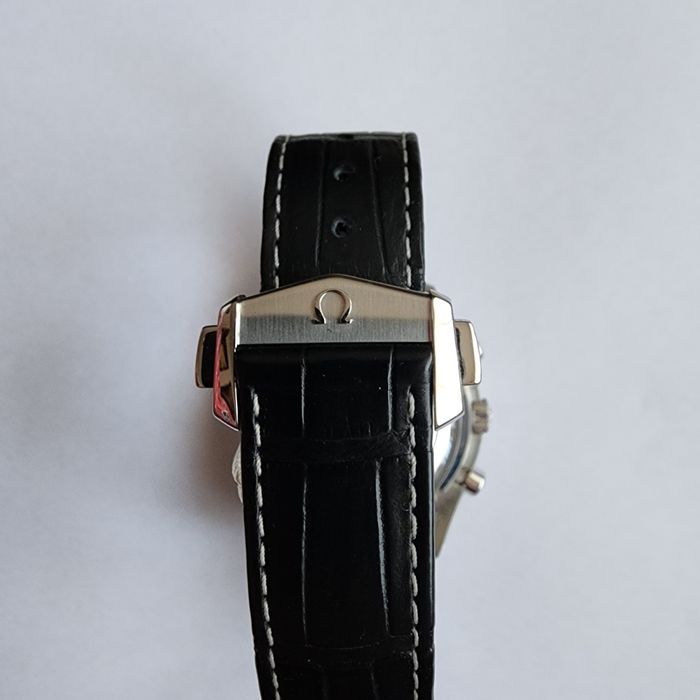 Omega Speedmaster Racing