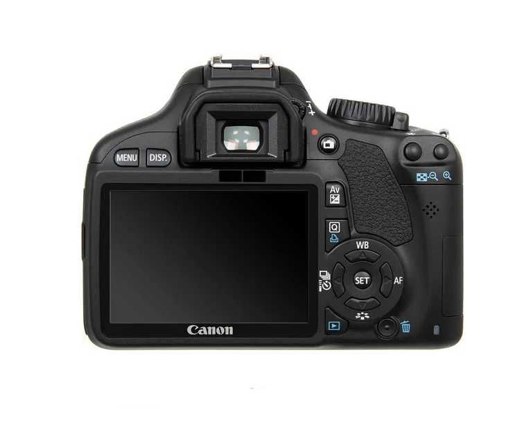 Продам Canon EOS 550D (б/у) + китовый объектив