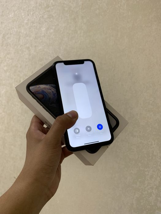 Iphone XR 128Gb сотилади