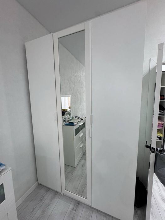 шкаф вместительный