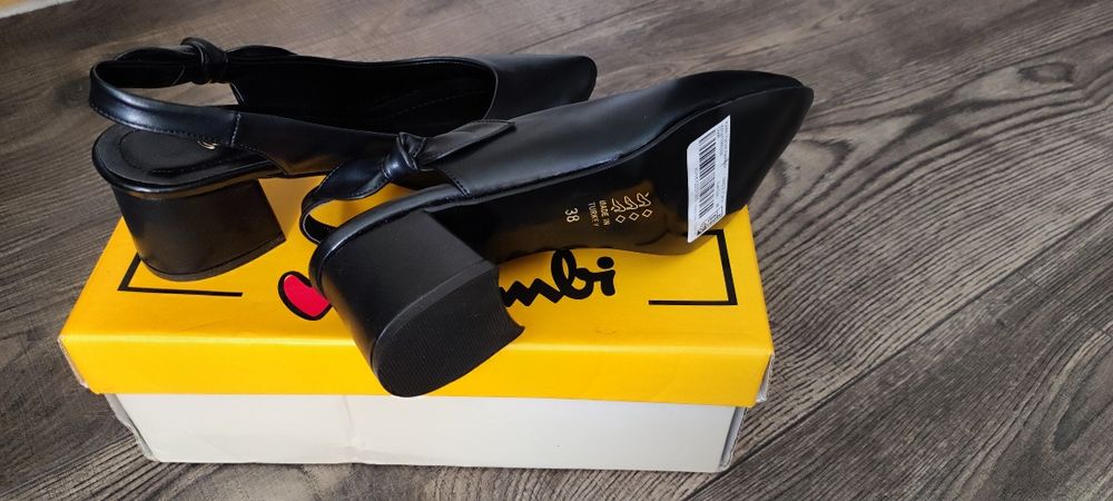 Дамски обувки с ток