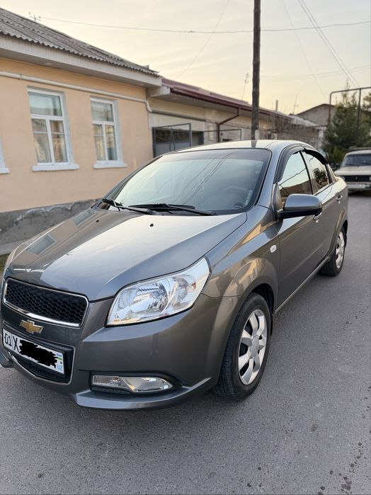 Продам свою нексия 3