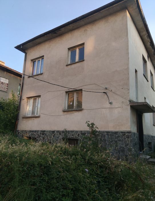 Продавапкъща в гр.Дупница