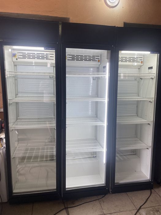 Продам витрину для напитков