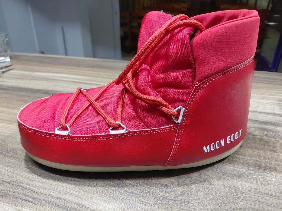 Ghete Moon Boot Low Nylon Roșii – Originale NOI (Fără Cutie)