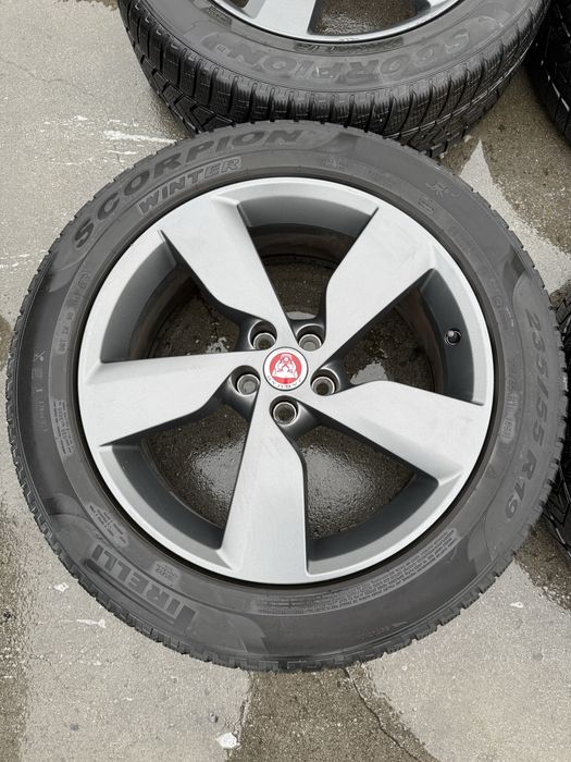 Jante / Roti Jaguar Epace 2020 R19 cu anvelope de iarna