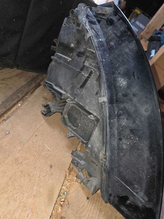 Far cu leduri dreapta fata audi a4 b8
