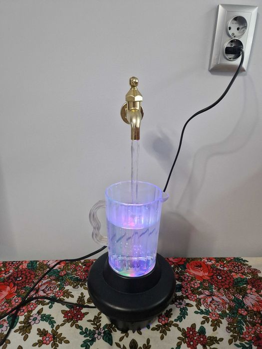 Магическа чешмичка-лампа с променящи се цветове