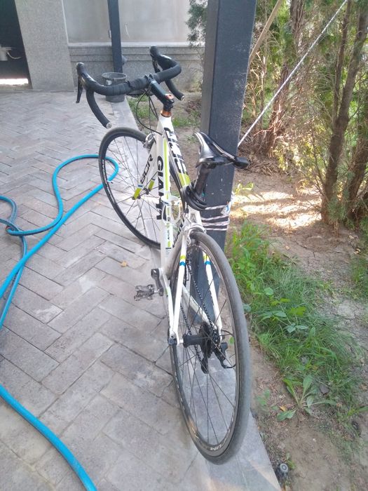 Велосипед Giant шоссе