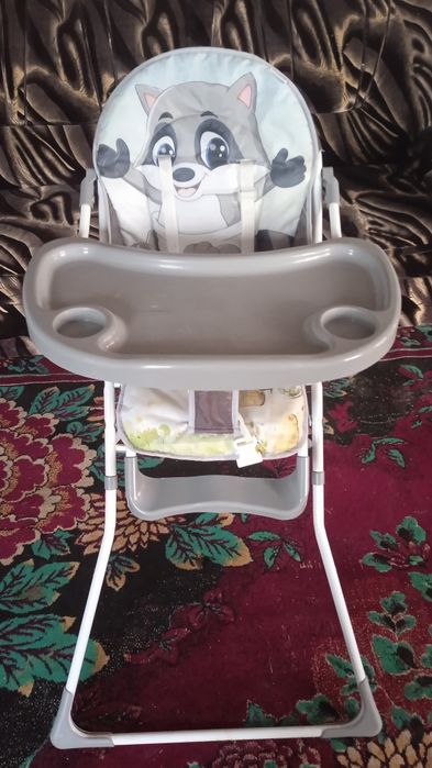 Коляска,стульчик срочно продается