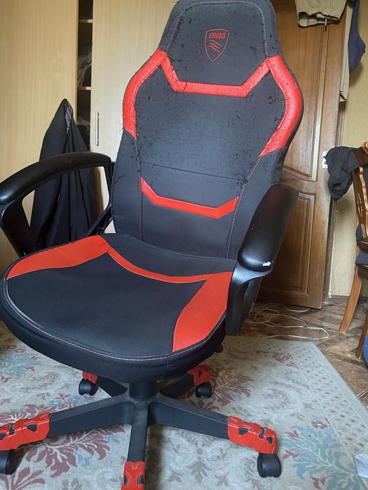 Продам игровое кресло