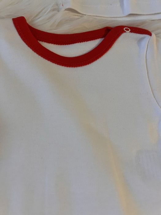 Бебешка блуза с дълъг ръкав.