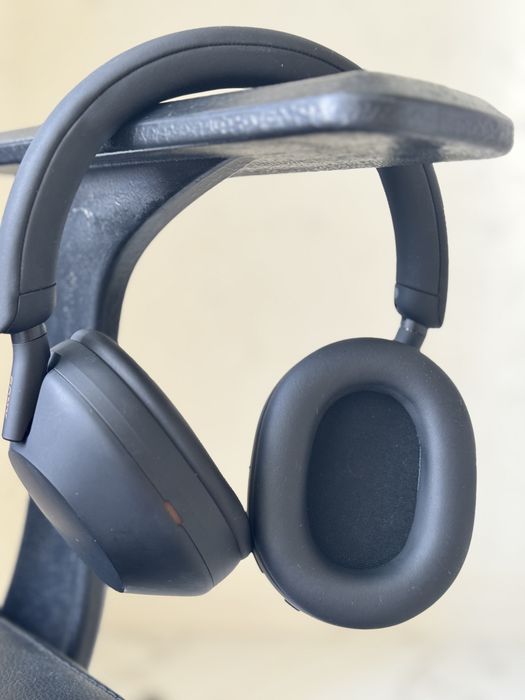 Новые наушники Sony