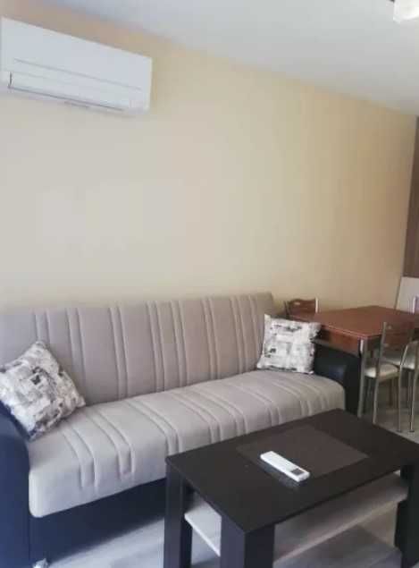 Двустаен апартамент Младежки Хълм