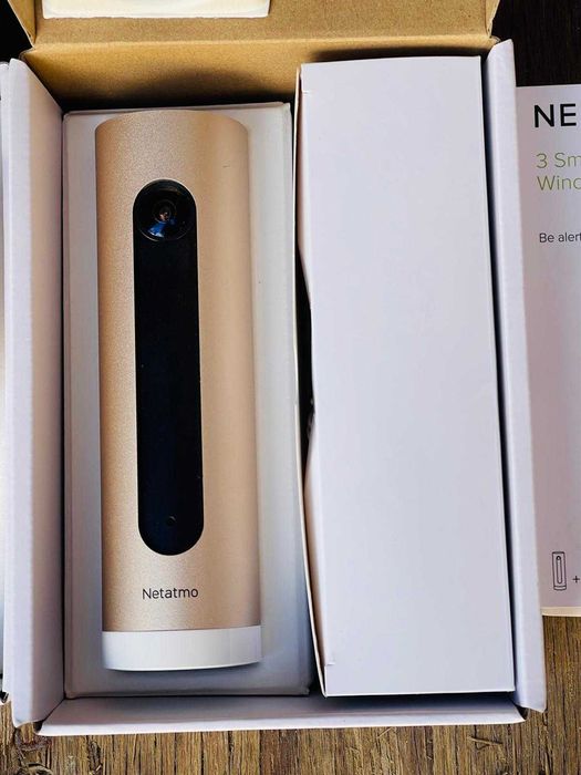 Sistem complet de alarmă video Netatmo, cameră+sirenă+detectoare usi