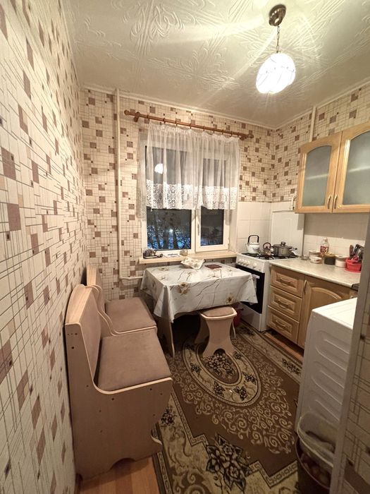 Продам 4 комнатную квартиру на 5 мкр