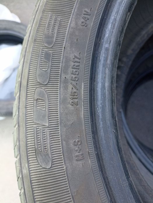 215/55/17 летний комплект
