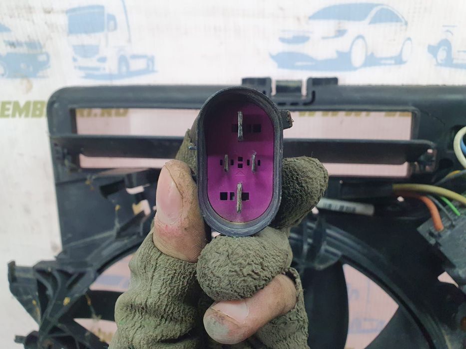 Grup electroventilatoare 8k0121003ad  3.0 tdi Audi Q3 8U [2011 - 2014