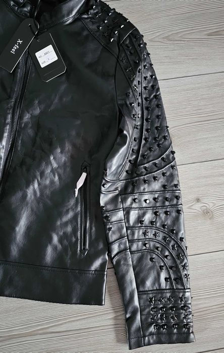 Мъжко кожено яке с декорация