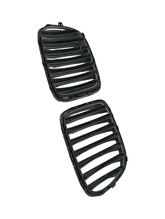 Grila Superioara Radiator Bara De Protectie Fata Bmw X1 I E84 2009 - 2015